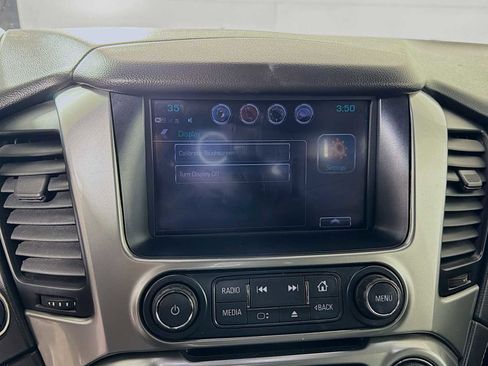 Used 2018 Chevrolet Tahoe LT w/ LT Signature Package image 12