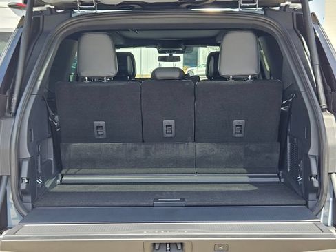 New 2027 Ford Expedition Platinum w/ Stealth Performance Package AWD/4WD image 7