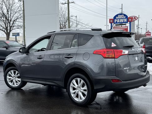 Used 2014 Toyota RAV4 Limited image 17
