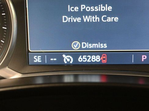 Used 2019 Chevrolet Equinox Premier image 27