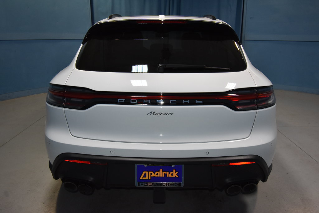 Certified 2026 Porsche Macan AWD/4WD image 31