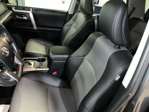 Used 2023 Toyota 4Runner SR5 Premium w/ Moonroof Package AWD/4WD image 15