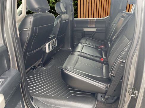 Used 2018 Ford F150 Lariat w/ Equipment Group 502A Luxury image 17