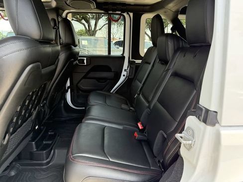 Used 2021 Jeep Wrangler Unlimited Rubicon AWD/4WD image 23