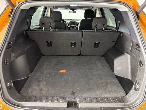 Used 2018 Chevrolet Equinox LT image 19