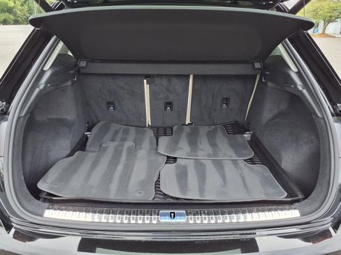 Used 2021 Audi Q3 2.0T Premium image 11