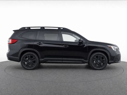 Used 2023 Subaru Ascent Onyx Edition AWD/4WD image 8