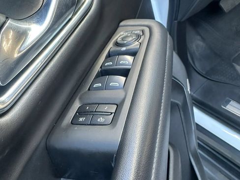 Used 2022 Chevrolet Tahoe LT RWD image 13