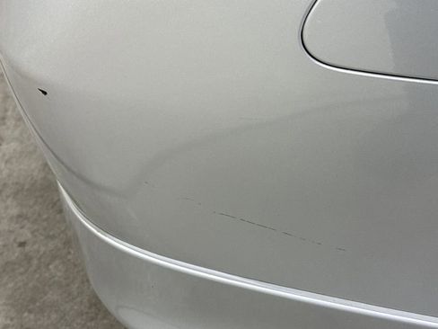 Used 2010 Toyota Camry SE FWD image 28
