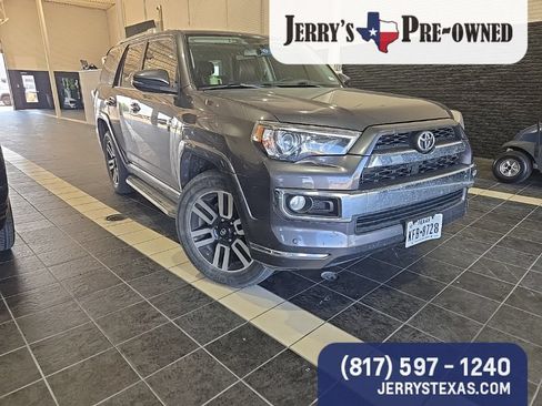 Used 2018 Toyota 4Runner Limited AWD/4WD image 2