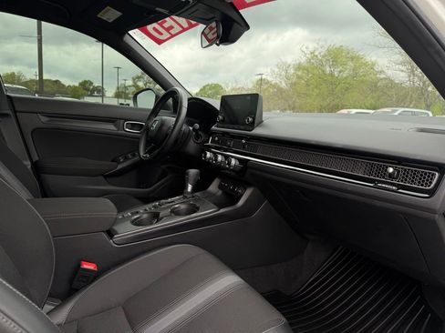 Used 2025 Honda Civic Sport image 27