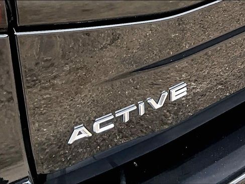 Used 2025 Ford Expedition Active RWD image 10