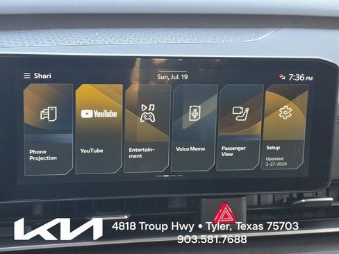 Certified 2025 Kia Carnival EX FWD image 38