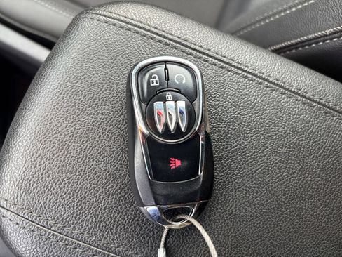Used 2025 Buick Encore GX Preferred FWD image 20