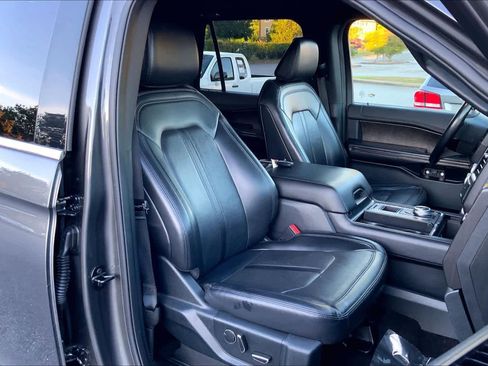 Used 2021 Ford Expedition Max Limited RWD image 9