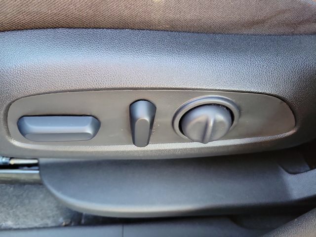Certified 2024 Chevrolet Equinox LT FWD image 23