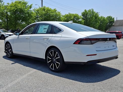 New 2026 Honda Accord Touring image 3