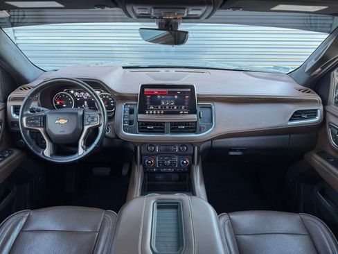Used 2021 Chevrolet Tahoe High Country w/ Premium Package AWD/4WD image 18