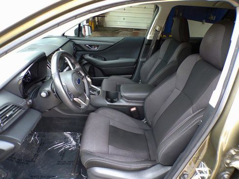 Used 2020 Subaru Outback Premium AWD/4WD image 13