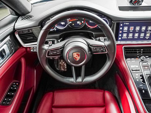 Certified 2023 Porsche Panamera 4 Platinum Edition AWD/4WD image 16