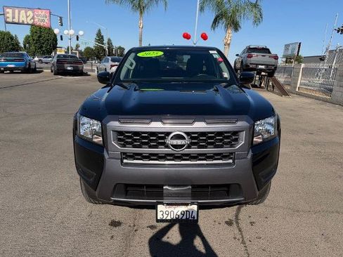 Certified 2025 Nissan Frontier SV RWD image 2