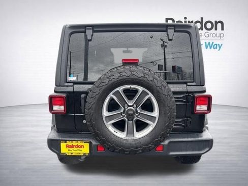 Used 2020 Jeep Wrangler Unlimited Sahara image 8