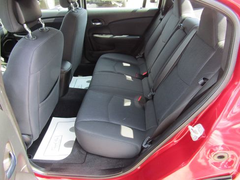 Used 2013 Chrysler 200 Touring FWD image 14