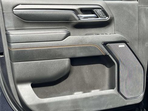 Used 2024 GMC Sierra 2500 AT4 w/ AT4 Preferred Package image 23