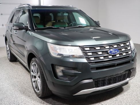 Used 2016 Ford Explorer Limited image 5