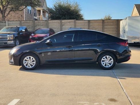 Used 2020 Hyundai Elantra SE w/ Cargo Package (C1) image 12