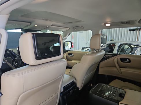 Used 2023 Nissan Armada Platinum w/ Captain's Chairs Package AWD/4WD image 20