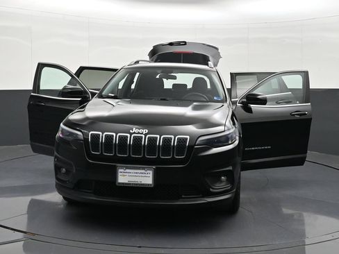 Used 2019 Jeep Cherokee Latitude w/ Popular Appearance Group FWD image 42