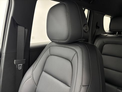 New 2027 GMC Terrain Elevation w/ Elevation Premium Package FWD image 42