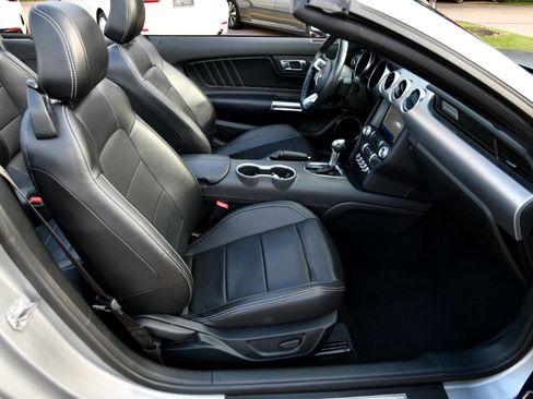 Used 2023 Ford Mustang Premium image 26