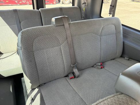 Used 2020 Chevrolet Express 3500 LS RWD image 23
