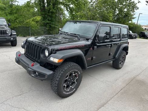 Used 2023 Jeep Wrangler Unlimited Rubicon w/ Cold Weather Group AWD/4WD image 12