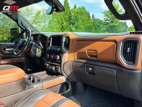 Used 2023 Chevrolet Silverado 2500 High Country w/ Z71 Off-Road Package AWD/4WD image 27