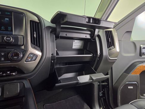 Used 2018 Chevrolet Silverado 2500 High Country w/ Duramax Plus Package AWD/4WD image 23