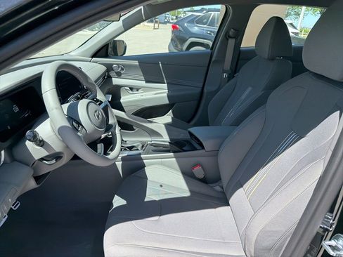 New 2026 Hyundai Elantra Sport FWD image 17