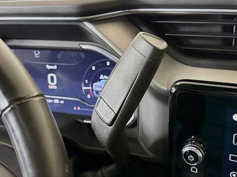 Used 2024 GMC Sierra 2500 Denali w/ Denali Reserve Package image 19