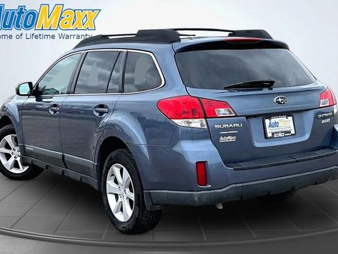 Used 2013 Subaru Outback 2.5i Premium AWD/4WD image 4
