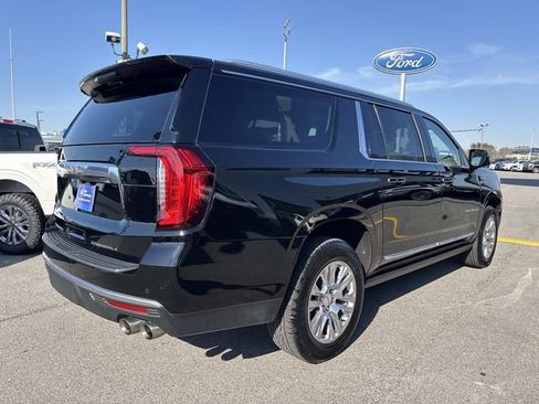 Used 2022 GMC Yukon XL Denali image 5
