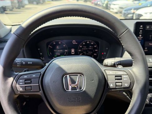 Used 2025 Honda Accord EX-L image 35