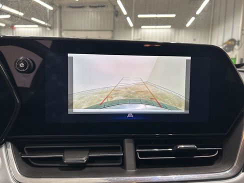 Used 2024 Chevrolet Trax LT image 20