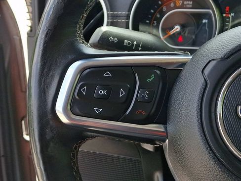 Used 2020 Jeep Gladiator Overland w/ Dual Top Group AWD/4WD image 22
