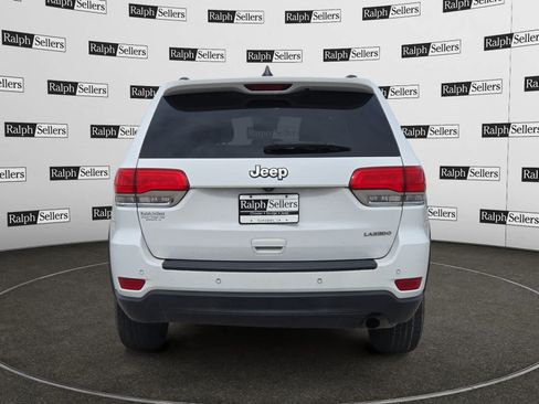 Used 2017 Jeep Grand Cherokee Laredo w/ Quick Order Package 2BE RWD image 3