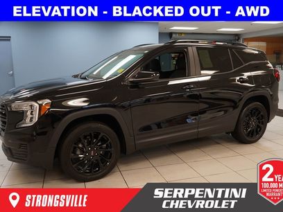 Used 2024 GMC Terrain SLE w/ Driver Convenience Package