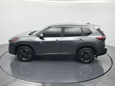 Certified 2024 Nissan Rogue SV FWD image 35