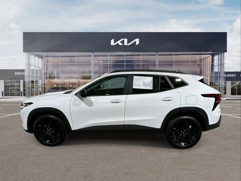 Used 2025 Chevrolet Trax ACTIV w/ Driver Confidence Package image 5