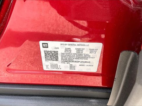 Used 2023 Chevrolet Traverse LT image 37